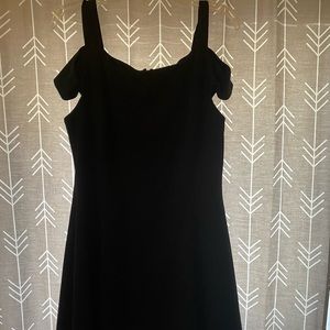 Vince Camuto Cold Shoulder dress